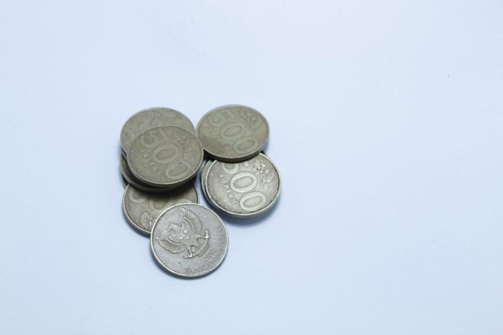 Contant geld thuis: wat mag en wat is verstandig?